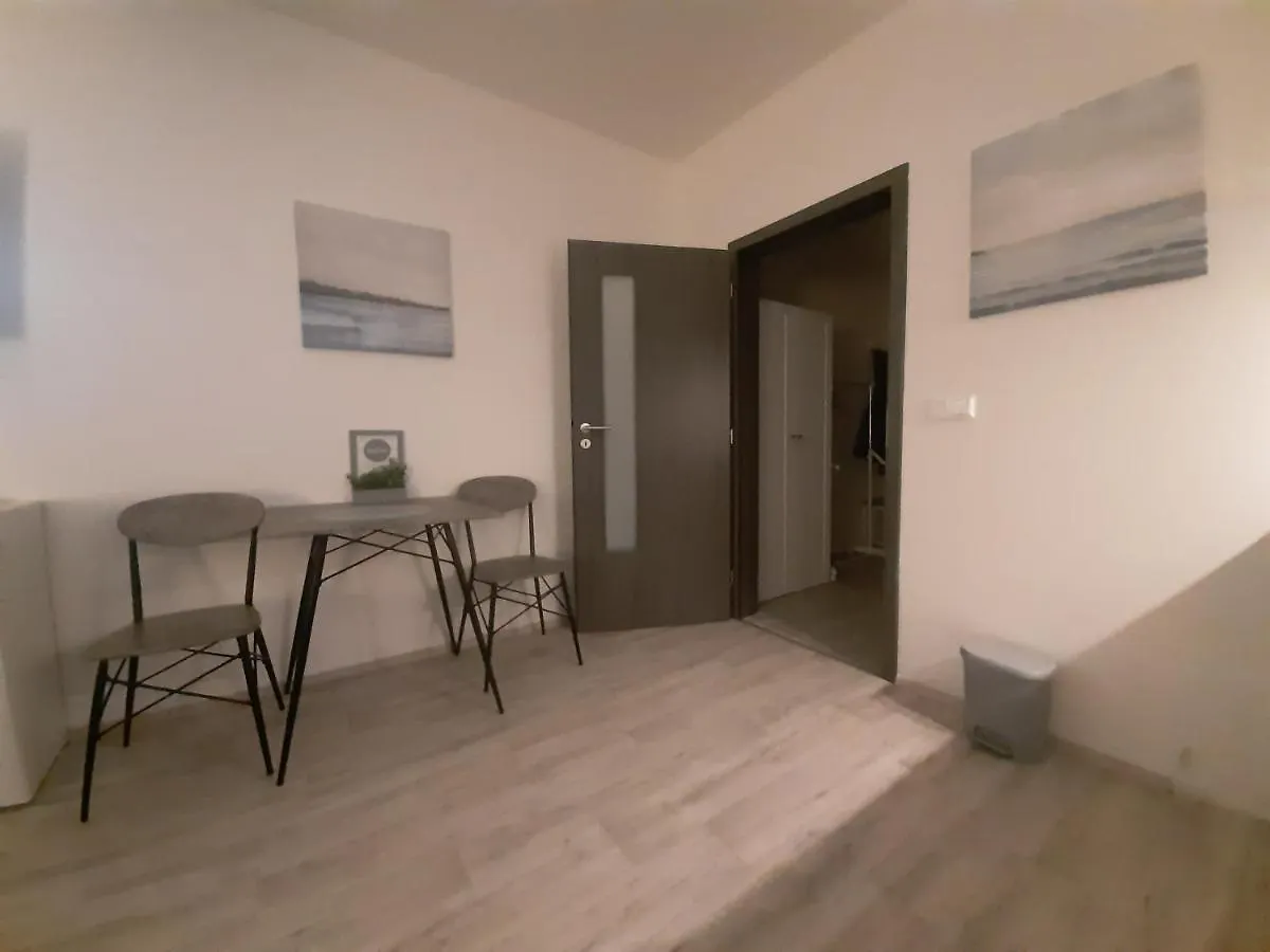 Luxusni Apartman Rezidence 1351 Pardubice 0*,  Česká republika