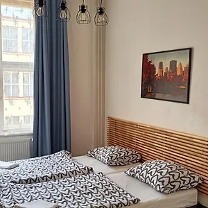 https://az-hostel.praguehotelsweb.com